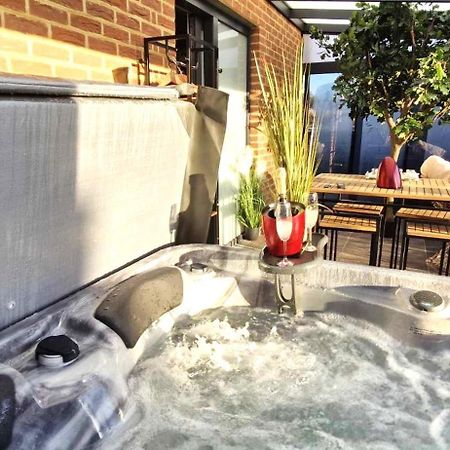 Au Petit Seny, Gite Charme Et Nature Avec Jacuzzi Pro Tinlot Buitenkant foto