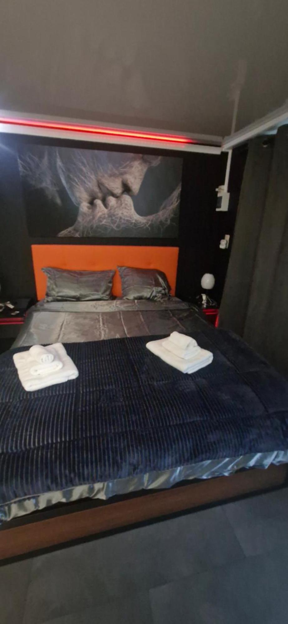 Au Petit Seny, Gite Charme Et Nature Avec Jacuzzi Pro Tinlot Buitenkant foto