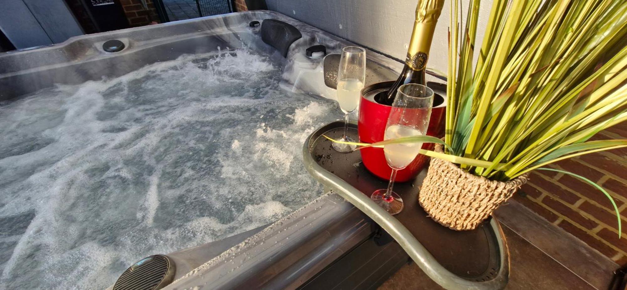 Au Petit Seny, Gite Charme Et Nature Avec Jacuzzi Pro Tinlot Buitenkant foto